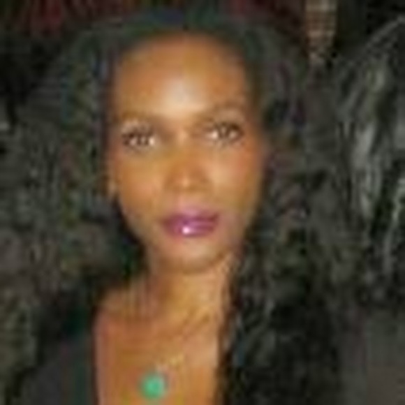 Meet your Posher, Florence - Picture 1 of 1